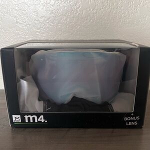 Anon M4 Goggles with Bonus Lens